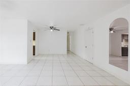 Picture of 3213 W Ivy Street, Tampa, FL 33607