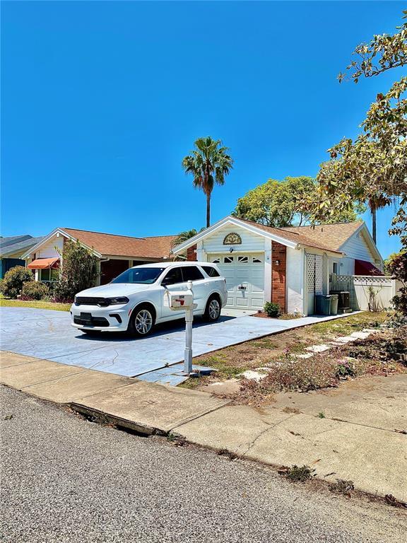 Picture of 3325 Honeymoon Lane, Holiday FL 34691