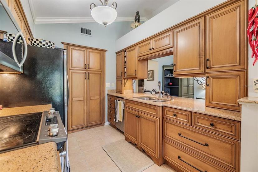 Picture of 16214 W Course Drive, Tampa FL 33624