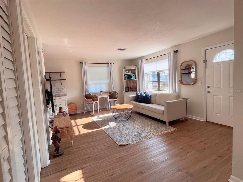 Picture of 212 41St Street S, St Petersburg FL 33711