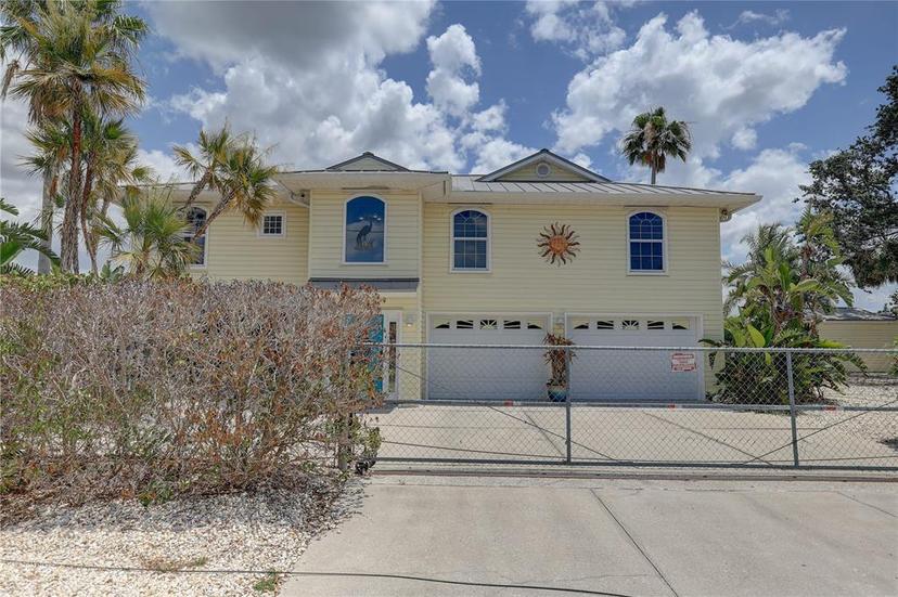 Picture of 9914 Alavista Drive, Gibsonton FL 33534