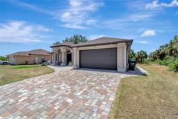 Picture of 8123 Wawana Road, North Port, FL 34287