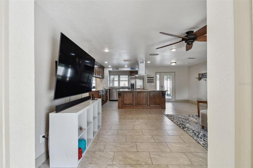 Picture of 603 Wood Road, Seffner FL 33584