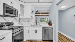 Picture of 2211 Belleair Road Unit D3, Clearwater, FL 33764
