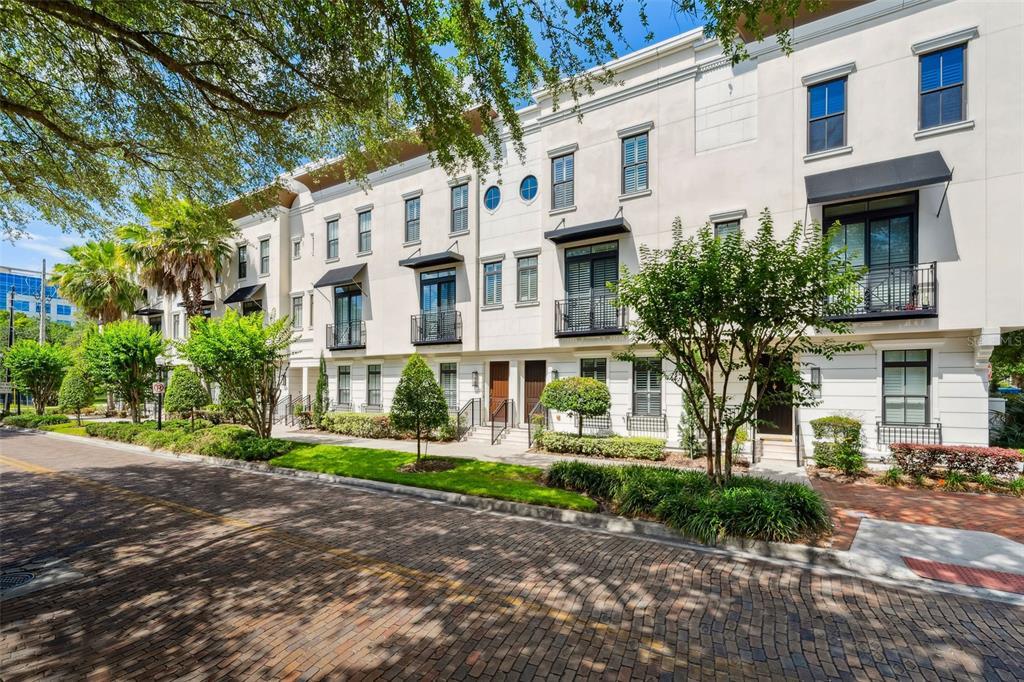 Picture of 220 S Summerlin Avenue, Orlando, FL 32801