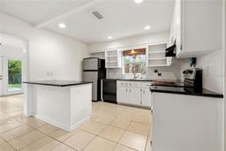 Picture of 5245 3Rd Avenue N, St Petersburg, FL 33710