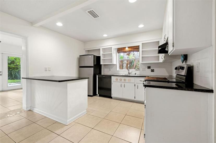 Picture of 5245 3Rd Avenue N, St Petersburg FL 33710