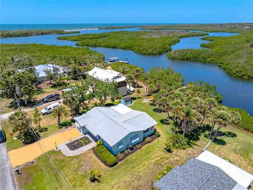 Picture of 1680 Lemon Bay Drive, Venice FL 34293