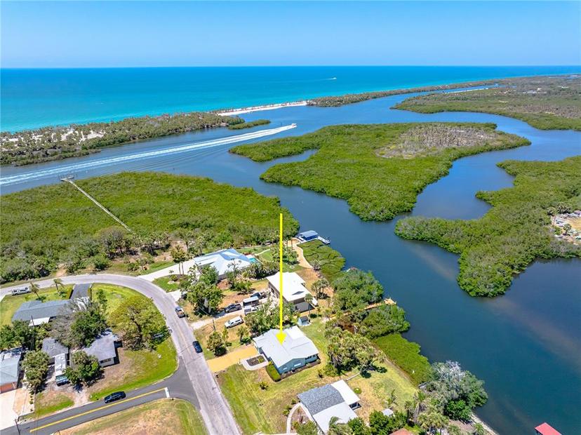 Picture of 1680 Lemon Bay Drive, Venice FL 34293