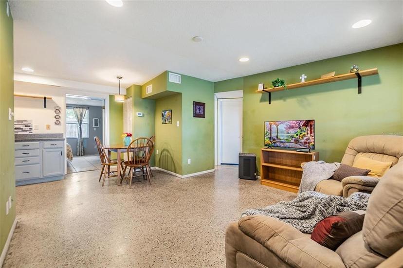 Picture of 10443 114Th Avenue, Largo FL 33773