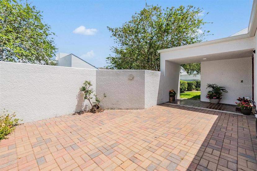 Picture of 4002 Cypress Court Unit 4002, Tampa FL 33618