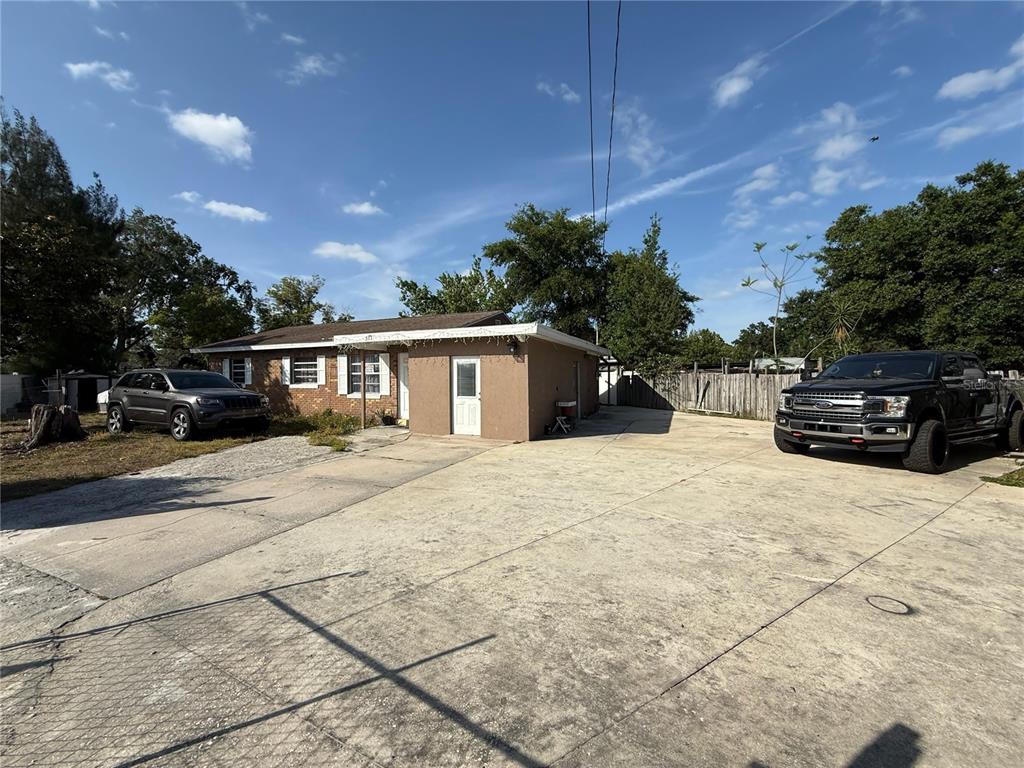 Picture of 311 Congress Avenue, Auburndale, FL 33823