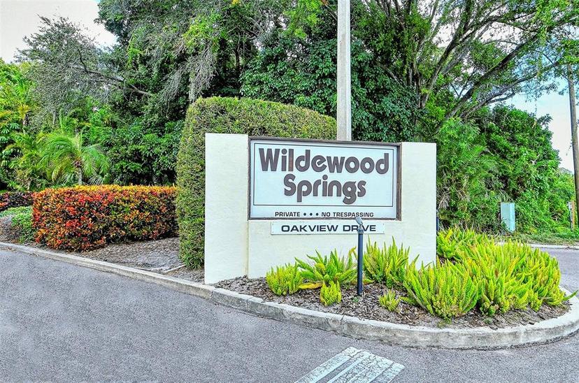 Picture of 564 Lakeside Drive Unit 564, Bradenton FL 34210