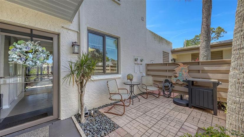 Picture of 564 Lakeside Drive Unit 564, Bradenton FL 34210