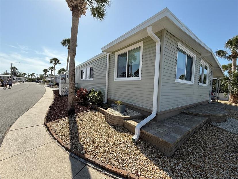 Picture of 5601 Begonia Road, Venice FL 34293