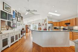 Picture of 3603 E Sterling Circle, Tampa, FL 33629