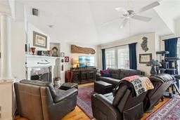 Picture of 3603 E Sterling Circle, Tampa, FL 33629