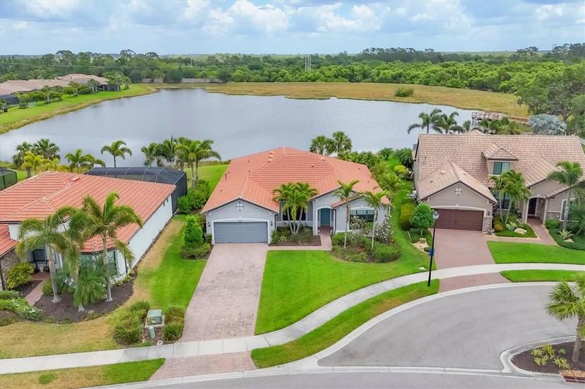 Picture of 5923 Snowy Egret Drive, Sarasota FL 34238