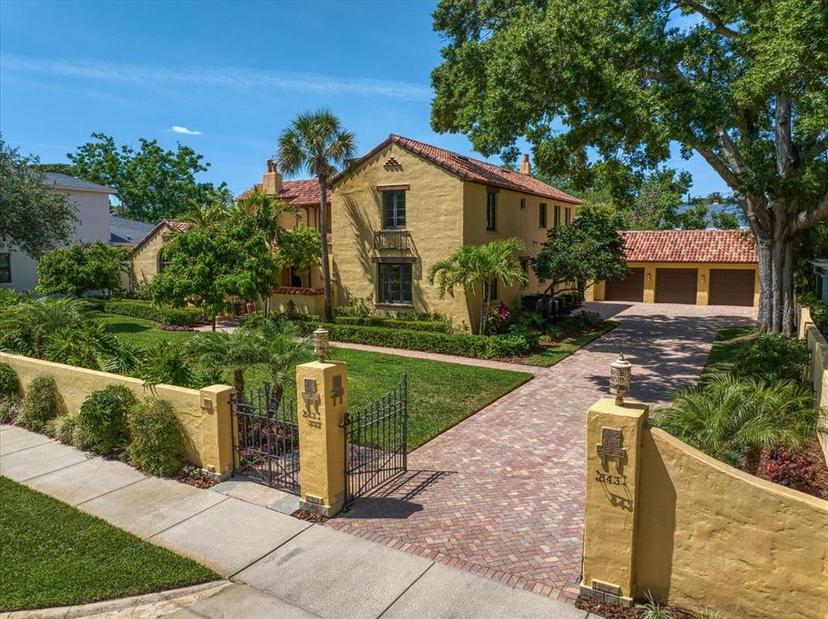 Picture of 843 17Th Avenue N, St Petersburg FL 33704