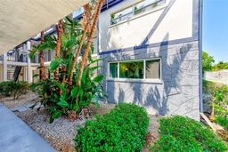 Picture of 1137 King Arthur Court Unit 501, Dunedin, FL 34698