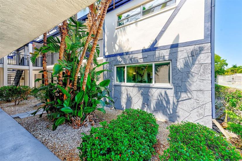 Picture of 1137 King Arthur Court Unit 501, Dunedin FL 34698