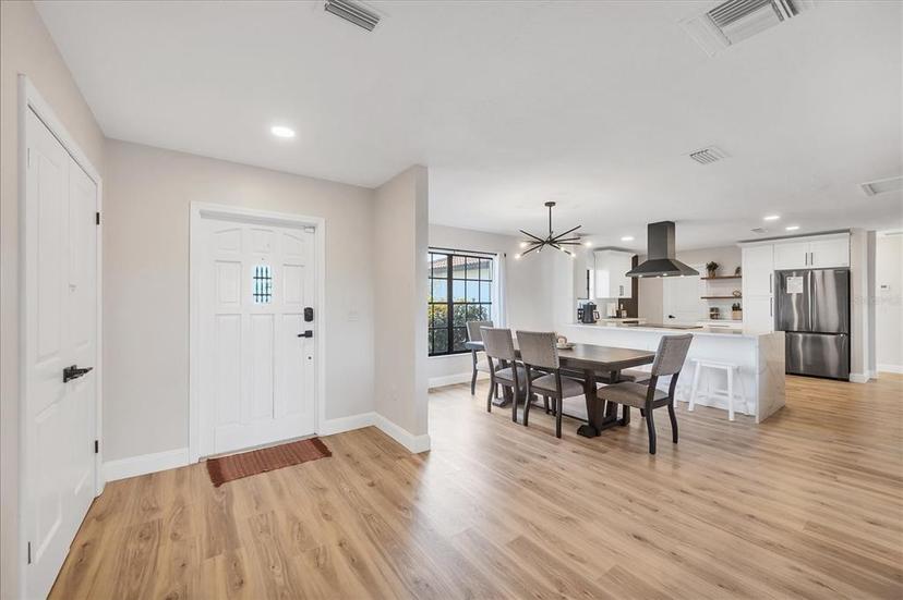 Picture of 2301 Cass Street, Sarasota FL 34231