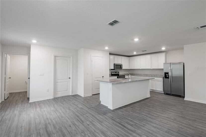 Picture of 587 Bay Leaf Drive, Poinciana FL 34759