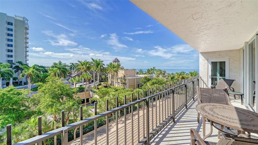 Picture of 1212 Benjamin Franklin Drive Unit 503, Sarasota FL 34236