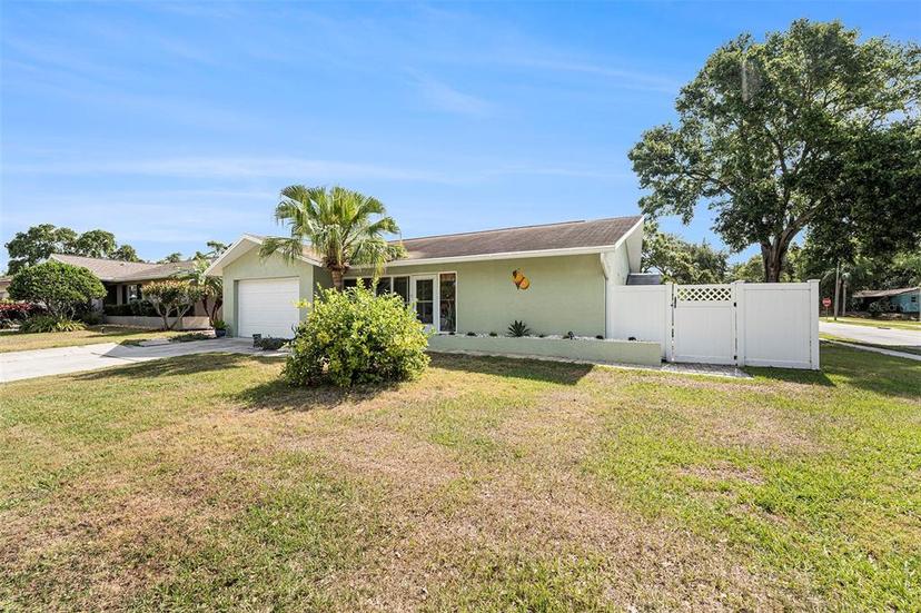 Picture of 1003 Carol Ann Place, Dunedin FL 34698