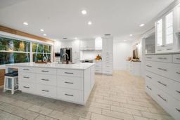 Picture of 16 Hibiscus Road, Belleair, FL 33756