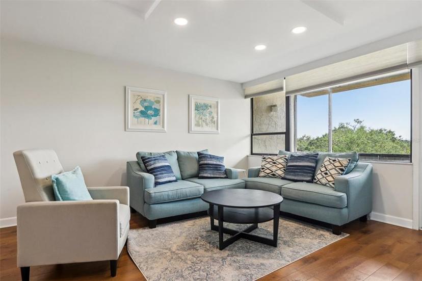 Picture of 2615 Cove Cay Drive Unit 409, Clearwater FL 33760