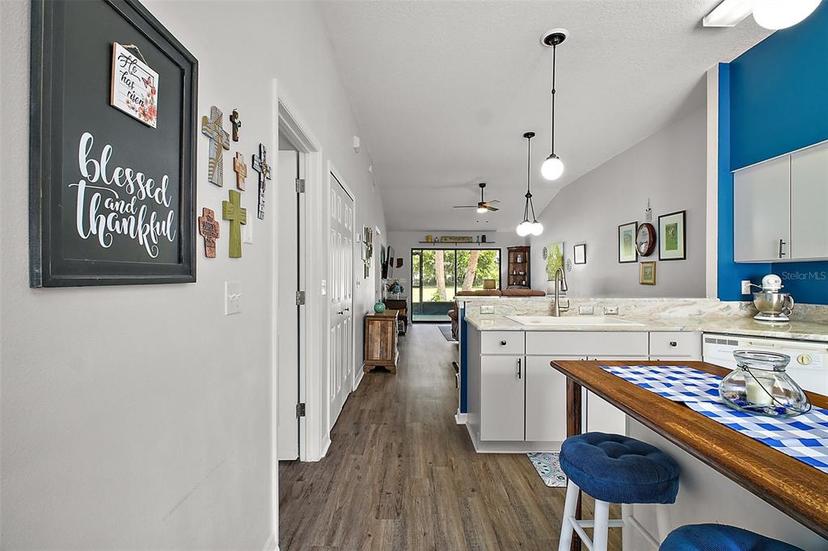 Picture of 579 Juniper Way, Tavares FL 32778