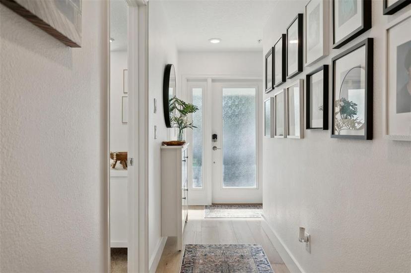 Picture of 5351 Bridge Street Unit 9, Tampa FL 33611