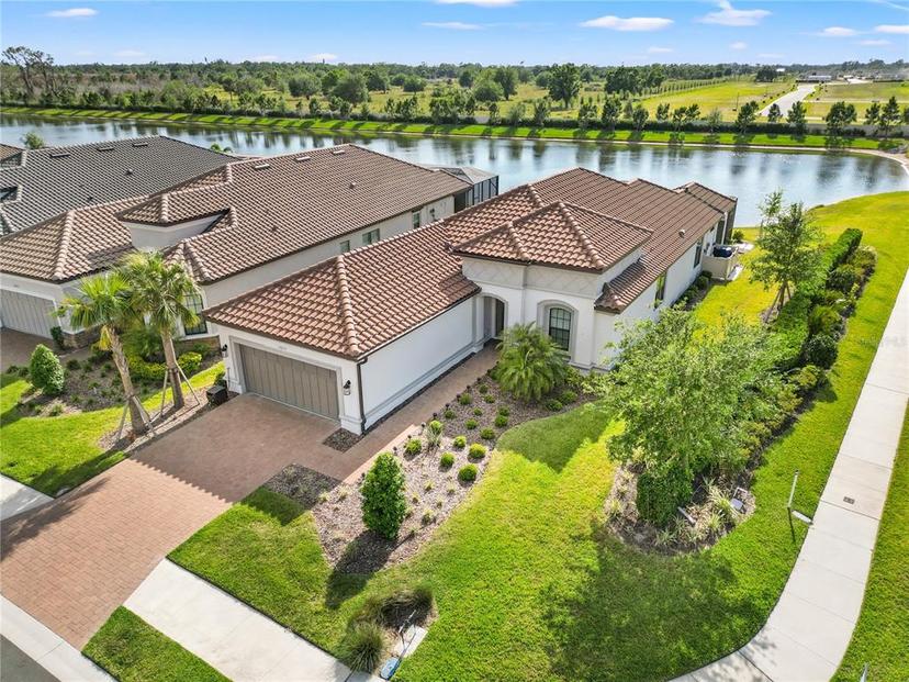 Picture of 10819 Wicker Park Place, Palmetto FL 34221
