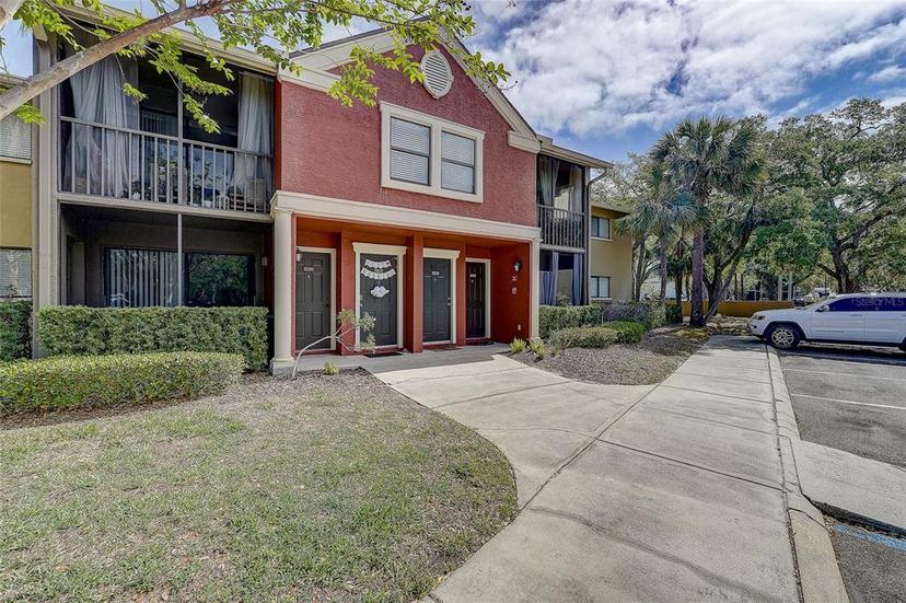 Picture of 10509 Waterview Court, Tampa FL 33615