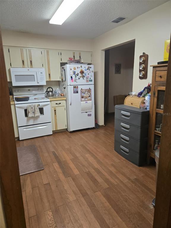 Picture of 2725 Travelers Palm Drive, Edgewater FL 32141