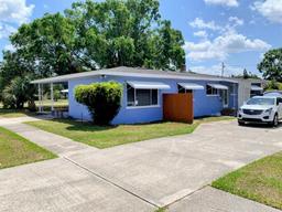 Picture of 902 S Scenic Highway, Lake Wales, FL 33853