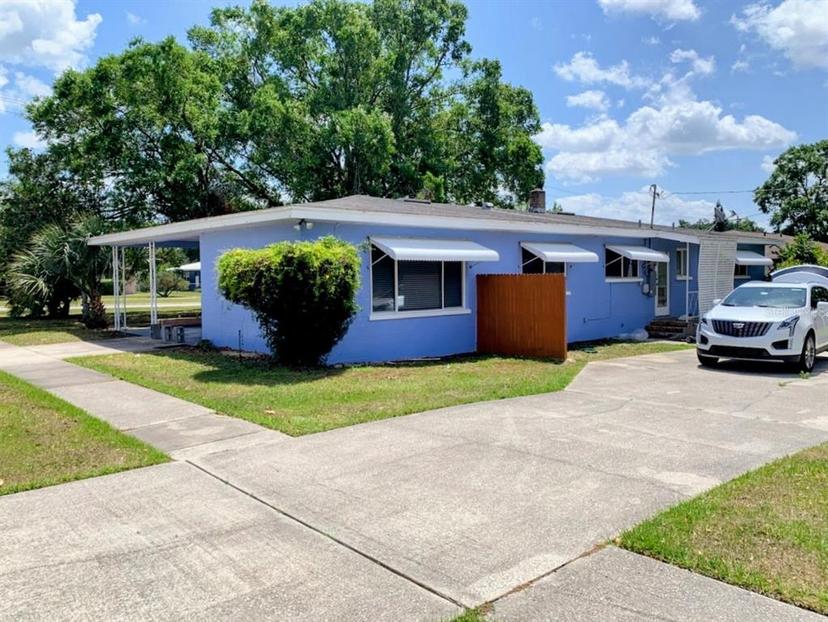 Picture of 902 S Scenic Highway, Lake Wales FL 33853
