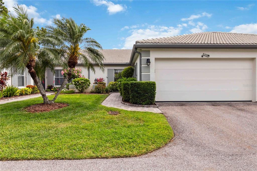 Picture of 3130 Ringwood Meadow Unit 44, Sarasota, FL 34235