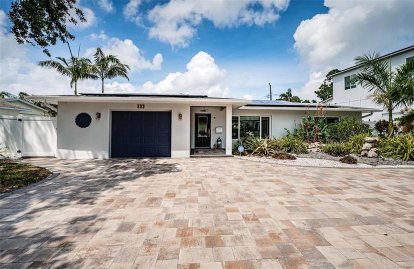 Picture of 333 Belleair Drive Ne, St Petersburg FL 33704
