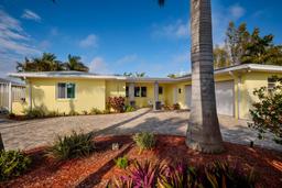 Picture of 2487 W Bay Isle Drive Se, St Petersburg, FL 33705