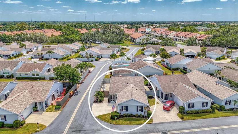 Picture of 710 Ironwood Drive Unit 165, Venice FL 34292