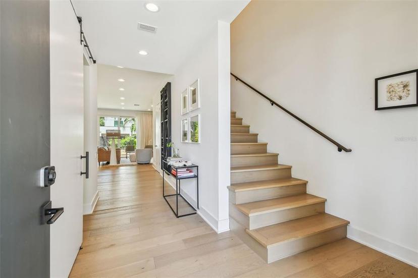 Picture of 411 W Frances Avenue Unit 2, Tampa FL 33602