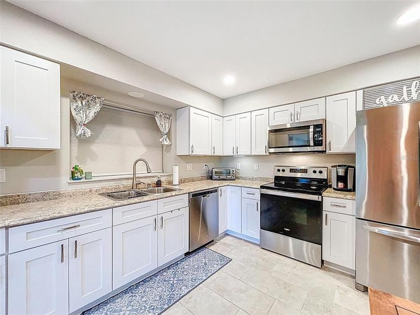 Picture of 149 Sky Loch Dr E, Dunedin FL 34698