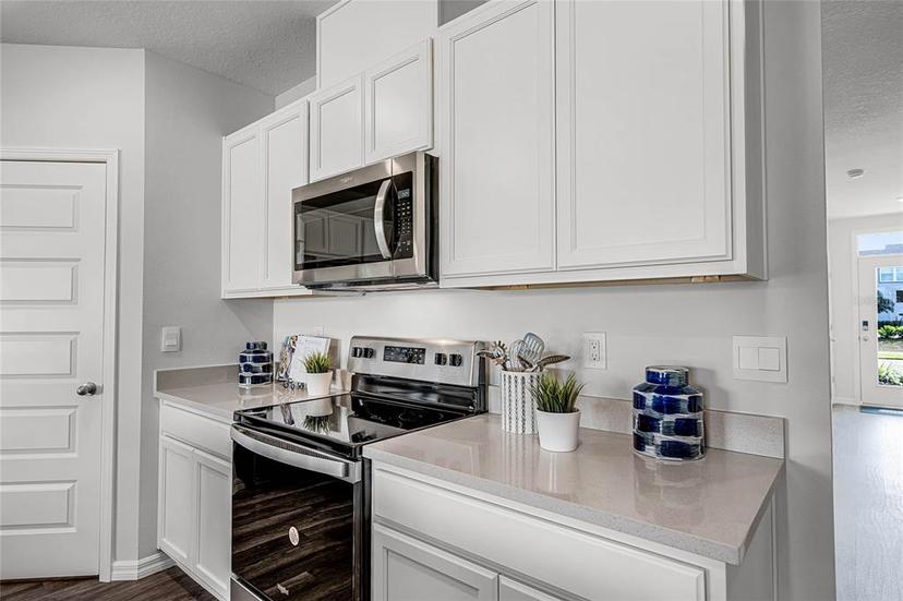 Picture of 1012 Bear Hammock Drive, Umatilla FL 32784