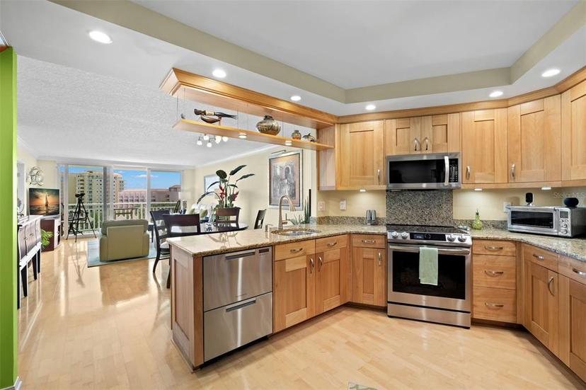Picture of 700 Beach Drive Ne Unit 803, St Petersburg FL 33701