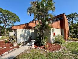 Picture of 2058 Sunset Point Road Unit 11, Clearwater, FL 33765