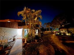Picture of 2058 Sunset Point Road Unit 11, Clearwater, FL 33765