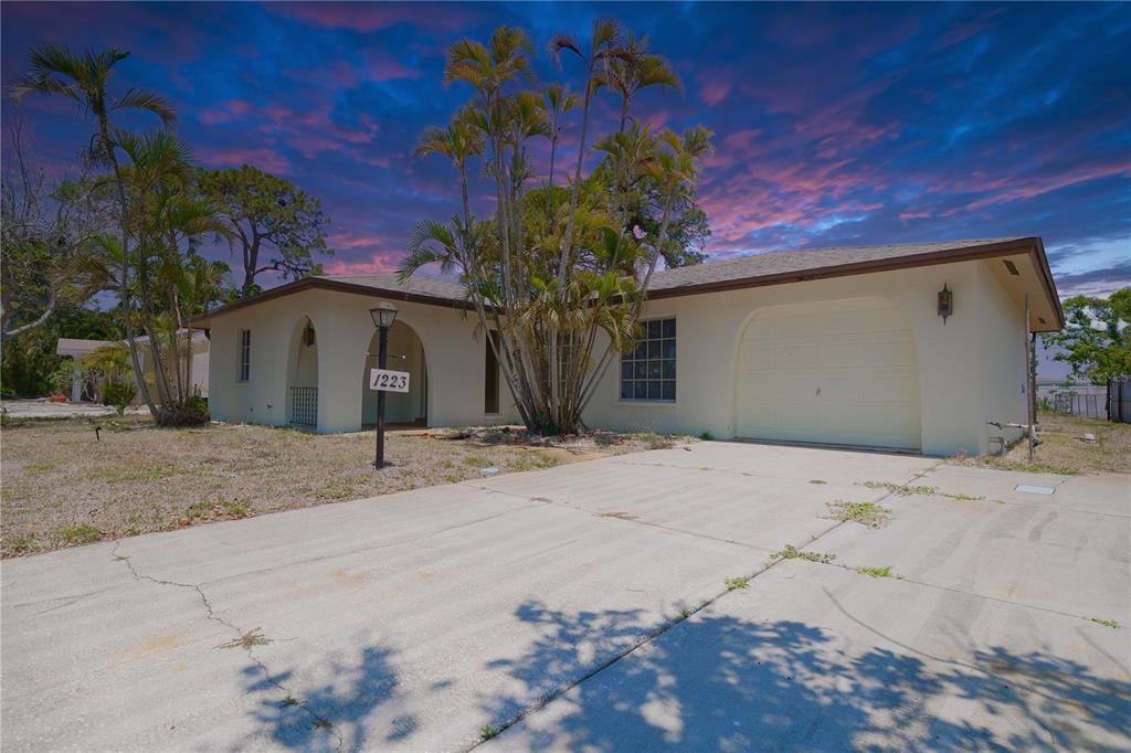 Picture of 1223 De Narvaez Avenue, Bradenton, FL 34209