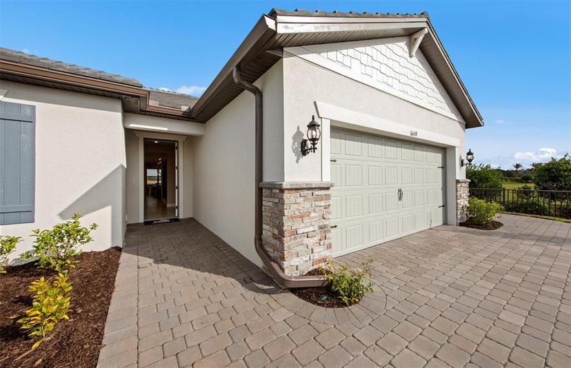 Picture of 16419 Sapphire Point Drive, Lakewood Ranch FL 34211